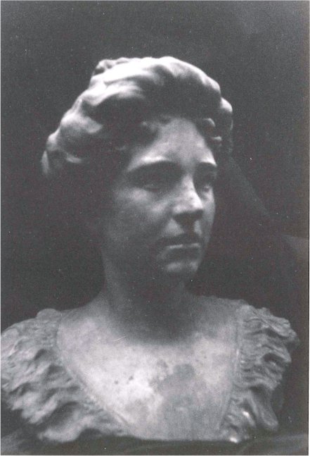 Nicola D'Antino, Vinca Delfico Sorge (busto in terracotta, 1904)
