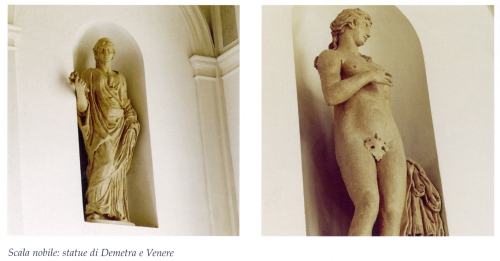 Scala nobile: statue di Demetra e Venere