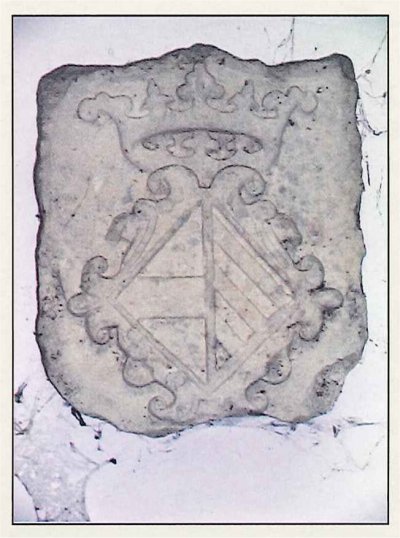 Stemma araldico famiglia Farnese. Palazzo Rozzi