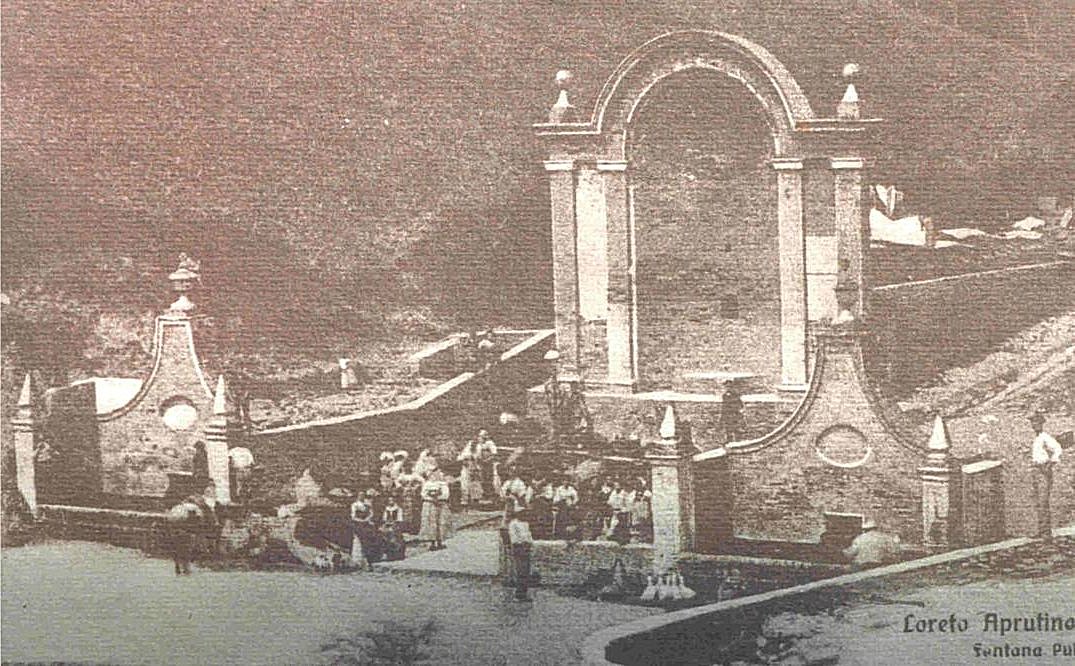 La Fonte Grande in due foto di inizio XX secolo